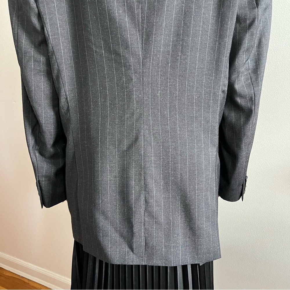 Vintage Valentino 100% Wool Jacket Blazer Dark Gray Pinstripes Size 52 42 Reg - Picture 9 of 13
